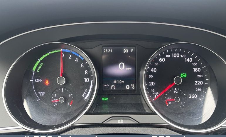 Volkswagen Passat 1.4 TSI GTE Plug-In Hybrid DSG Variant Automatas 2017 full