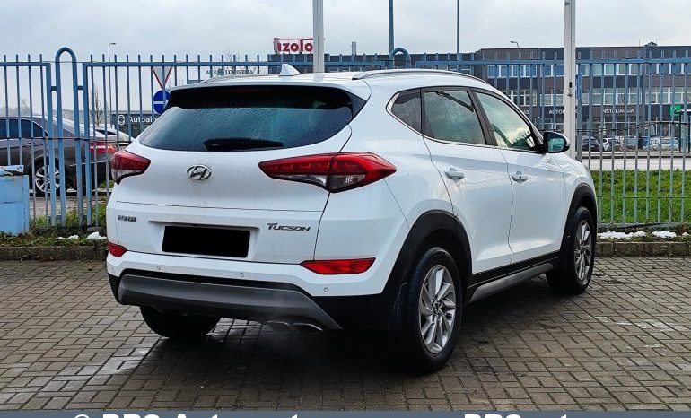 Hyundai Tucson 1.6 T-GDI Automatas 2018 full