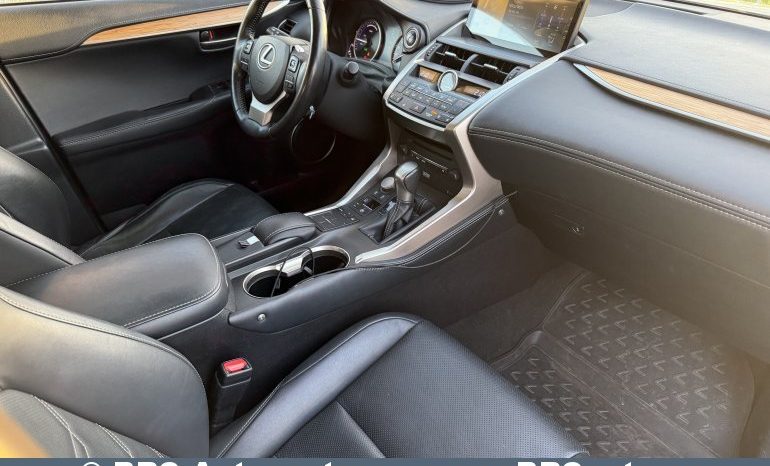 Lexus NX300h Hybrid e-Four e-CVT Automatas 2015 full