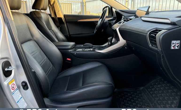 Lexus NX300h Hybrid e-Four e-CVT Automatas 2015 full