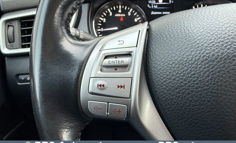 Nissan Qashqai 1.2 DiG-T Automatas 2016 full