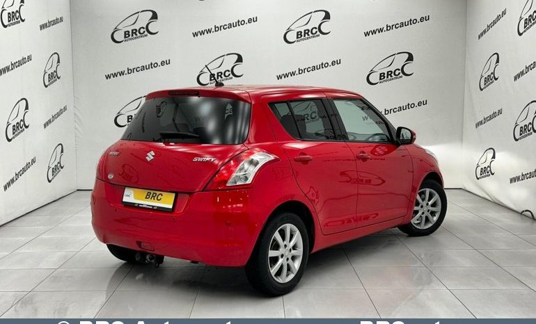 Suzuki Swift 1.2 VVT Automatas 2015 full