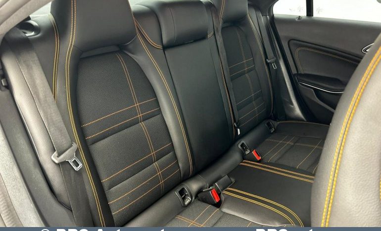 Mercedes-Benz CLA 180  2015 full
