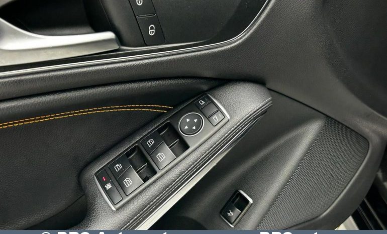 Mercedes-Benz CLA 180  2015 full