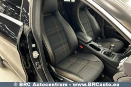 Mercedes-Benz CLA 180  2015 full