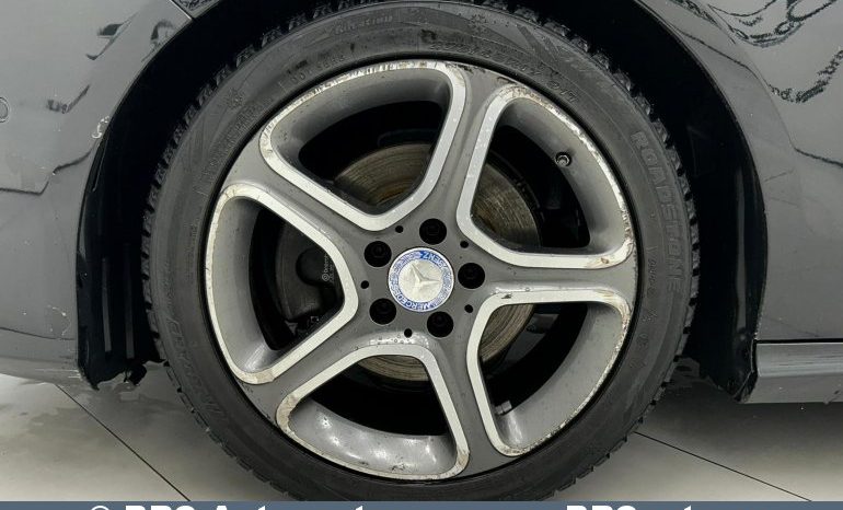 Mercedes-Benz CLA 180  2015 full