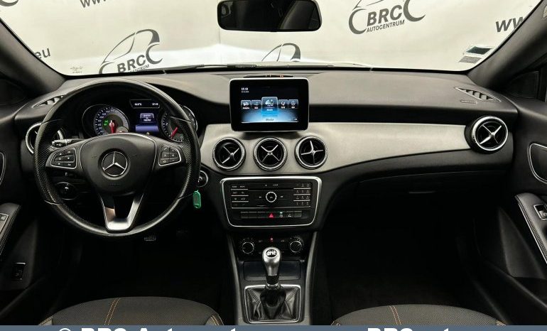 Mercedes-Benz CLA 180  2015 full