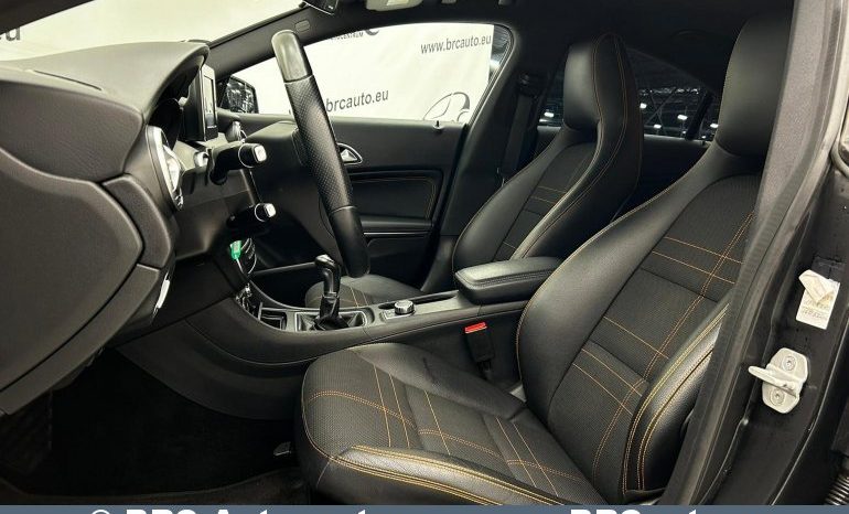 Mercedes-Benz CLA 180  2015 full