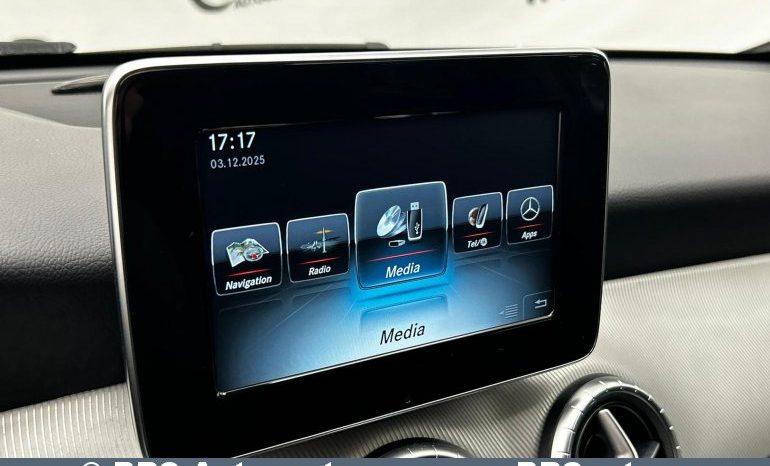 Mercedes-Benz CLA 180  2015 full