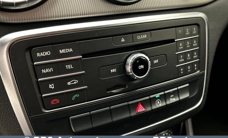 Mercedes-Benz CLA 180  2015 full