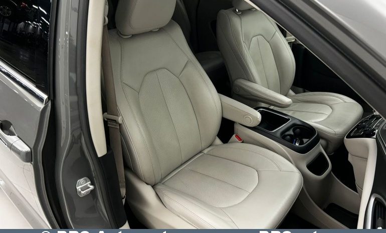 Chrysler Pacifica 3.6 Hybrid Plug-In Automatas 2021 full