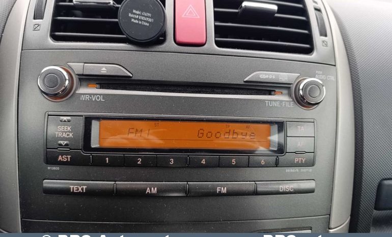 Toyota Auris 1.4 D-4D 2008 full