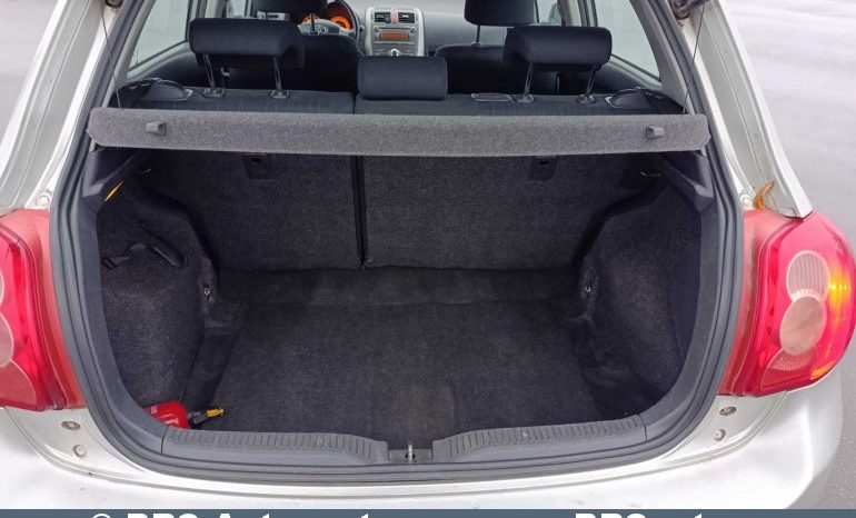 Toyota Auris 1.4 D-4D 2008 full