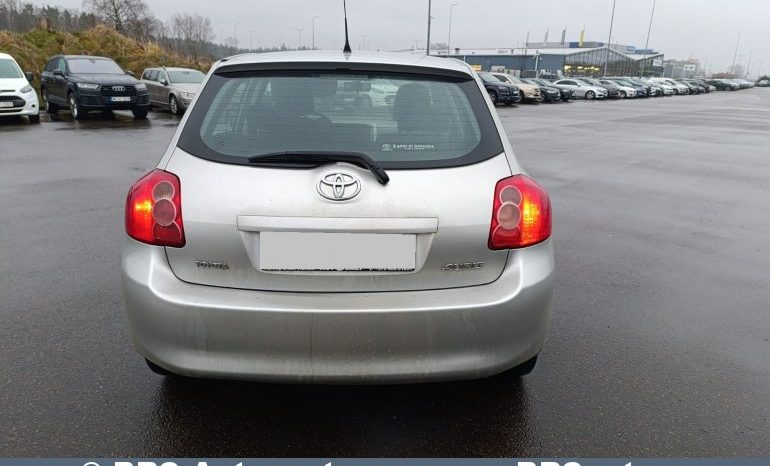 Toyota Auris 1.4 D-4D 2008 full