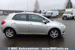 Toyota Auris 1.4 D-4D 2008 full