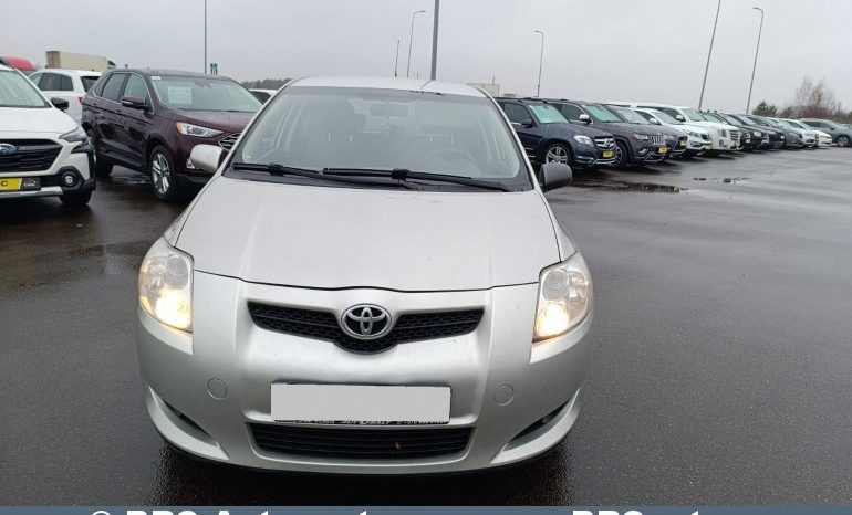 Toyota Auris 1.4 D-4D 2008 full