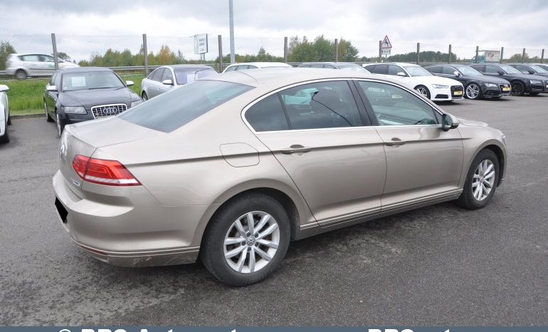 Volkswagen Passat 1.4 TSI B/D BlueMotion Automatas 2015 full