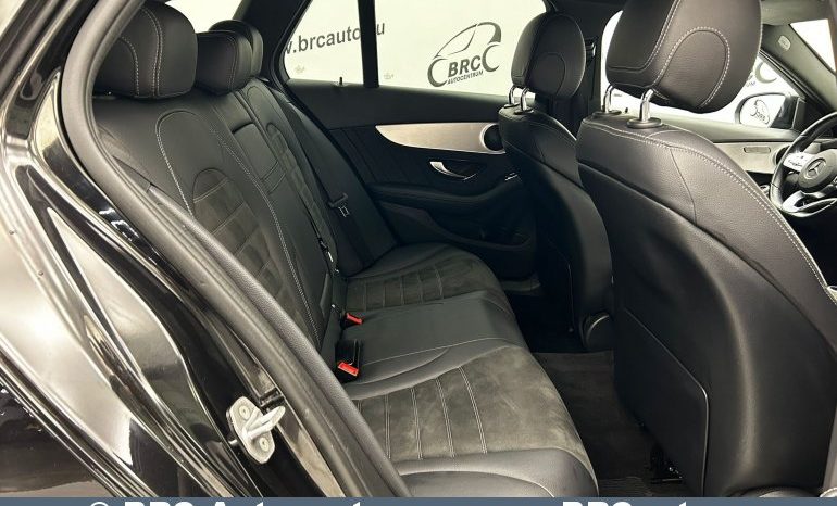 Mercedes-Benz C 180 T AMG-Line Automatas 2021 full