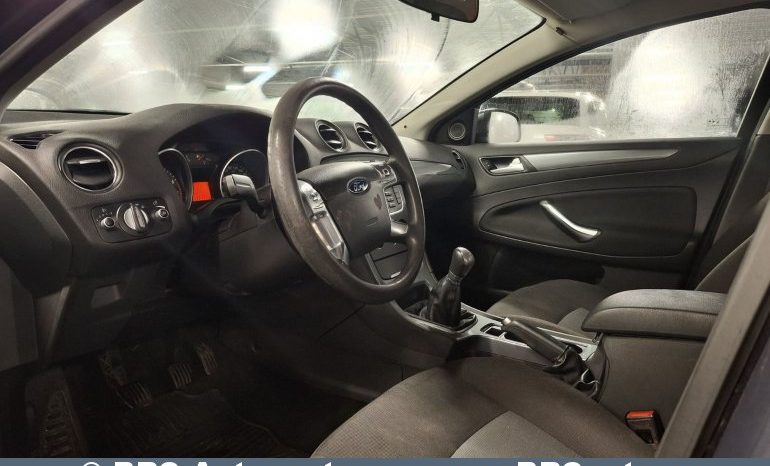 Ford Mondeo 1.6i Trend 2013 full