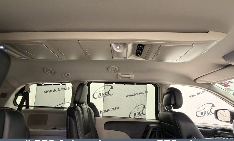 Lancia Voyager 2.8 CRD Silver Automatas 2013 full