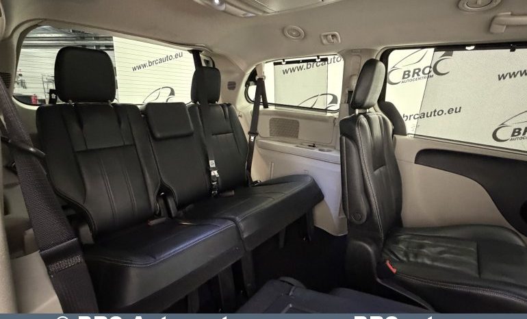 Lancia Voyager 2.8 CRD Silver Automatas 2013 full