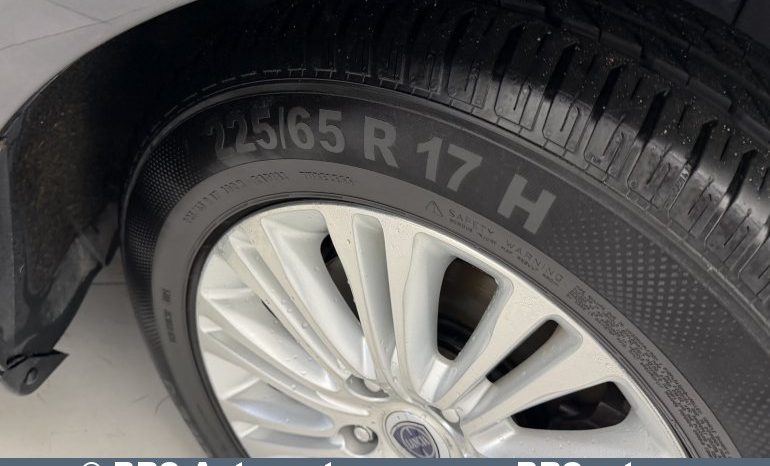 Lancia Voyager 2.8 CRD Silver Automatas 2013 full