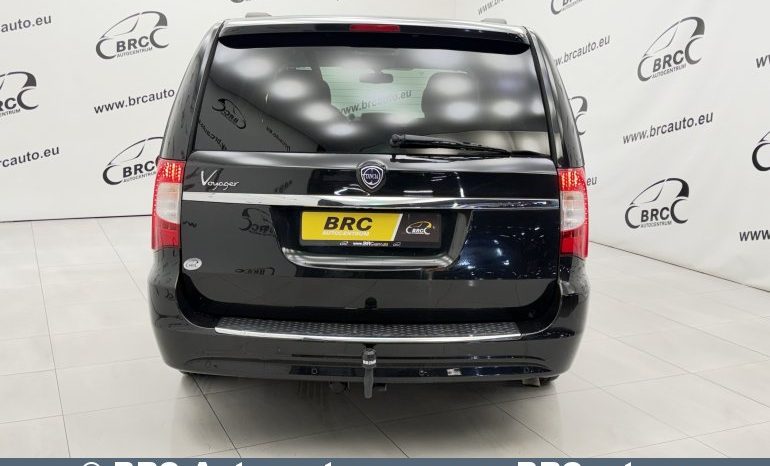 Lancia Voyager 2.8 CRD Silver Automatas 2013 full