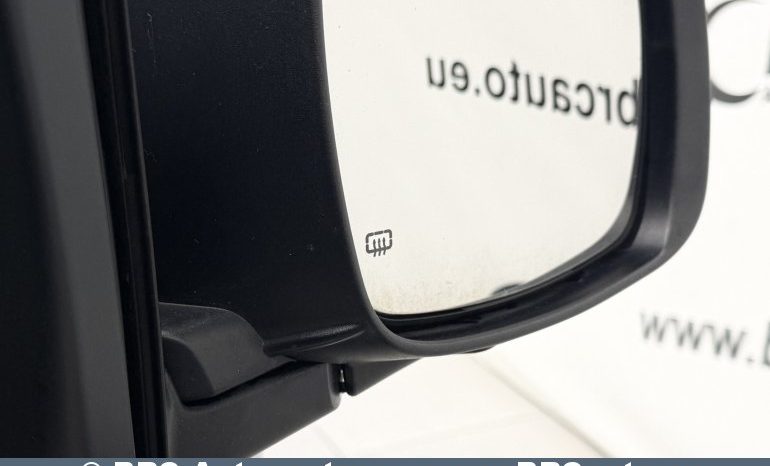 Lancia Voyager 2.8 CRD Silver Automatas 2013 full