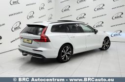 Volvo V60 Plug-in AWD T8 Twin Engine 2025
