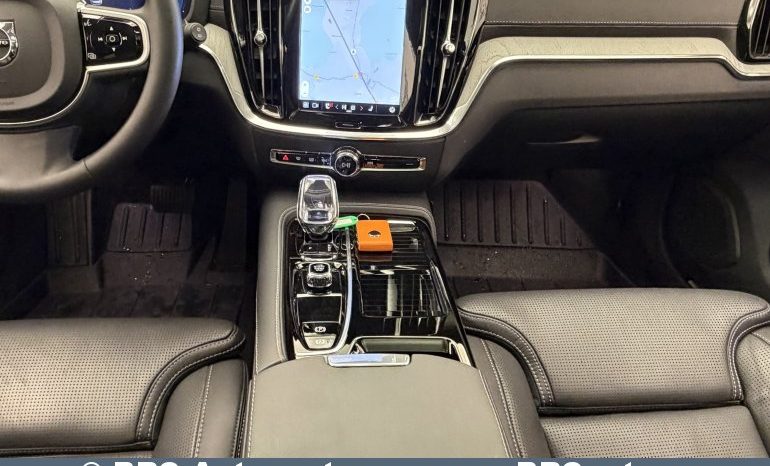 Volvo V60 Plug-in AWD T8 Twin Engine 2025 full