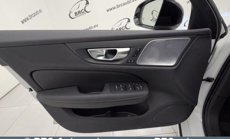 Volvo V60 Plug-in AWD T8 Twin Engine 2025 full