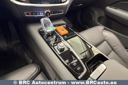 Volvo V60 Plug-in AWD T8 Twin Engine 2025 full