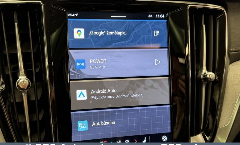 Volvo V60 Plug-in AWD T8 Twin Engine 2025 full