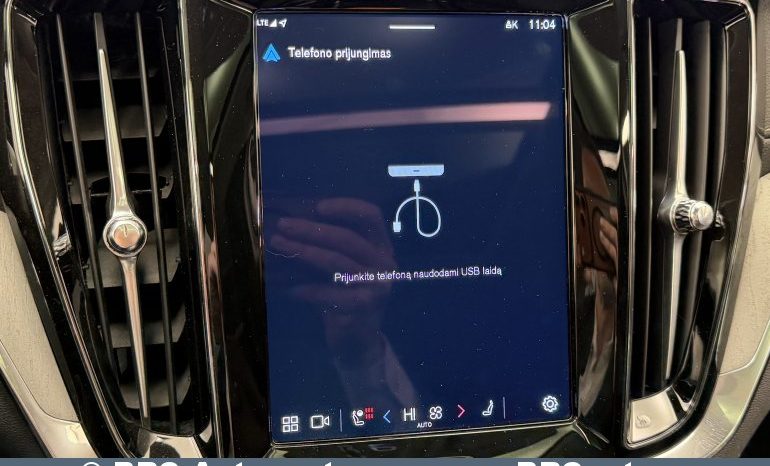 Volvo V60 Plug-in AWD T8 Twin Engine 2025 full