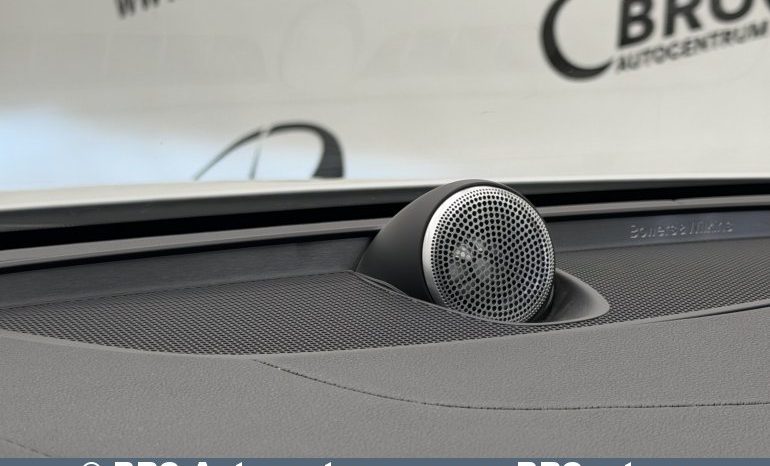 Volvo V60 Plug-in AWD T8 Twin Engine 2025 full