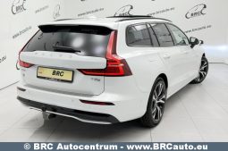 Volvo V60 Plug-in AWD T8 Twin Engine 2025 full