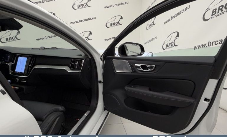 Volvo V60 Plug-in AWD T8 Twin Engine 2025 full