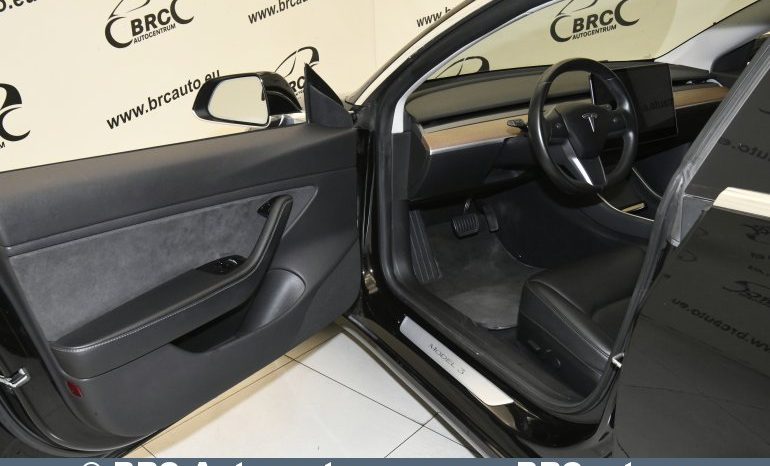 Tesla Model 3 Standard Range Plus 2019 full