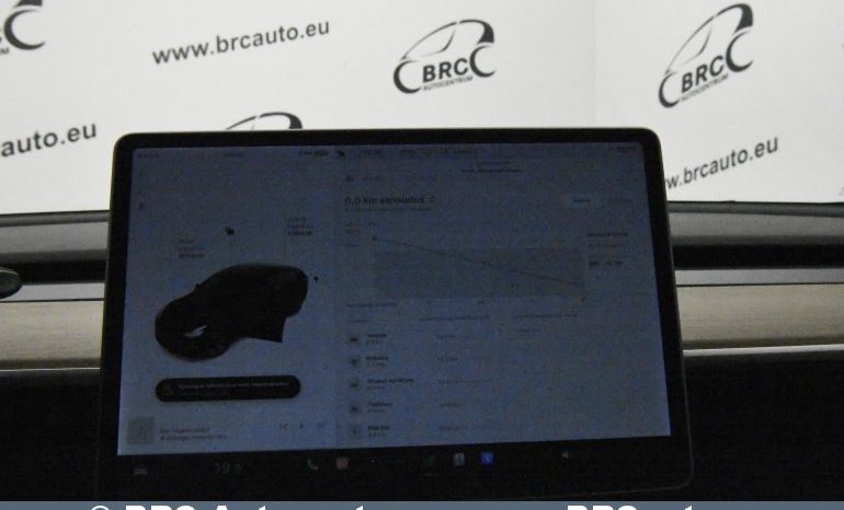 Tesla Model 3 Standard Range Plus 2019 full