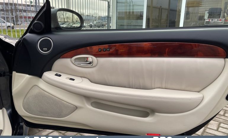 Lexus SC 430 V8 Cabrio Automatas 2006 full