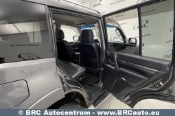 Mitsubishi Pajero 3.2 DI-D Automatas 2011 full