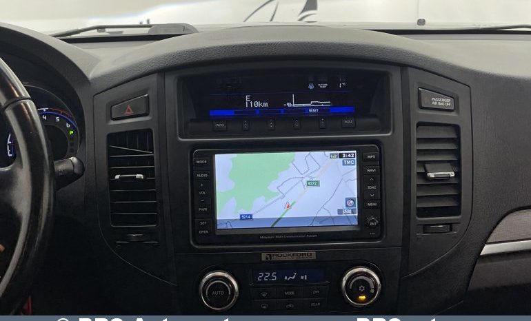 Mitsubishi Pajero 3.2 DI-D Automatas 2011 full