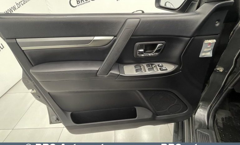 Mitsubishi Pajero 3.2 DI-D Automatas 2011 full