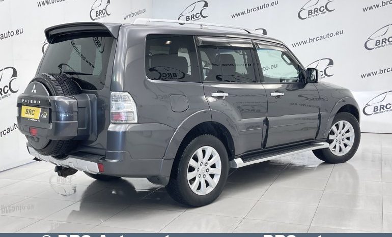 Mitsubishi Pajero 3.2 DI-D Automatas 2011 full