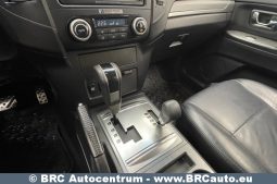 Mitsubishi Pajero 3.2 DI-D Automatas 2011 full