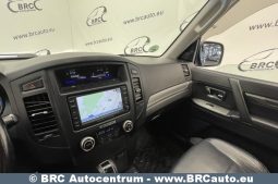 Mitsubishi Pajero 3.2 DI-D Automatas 2011 full