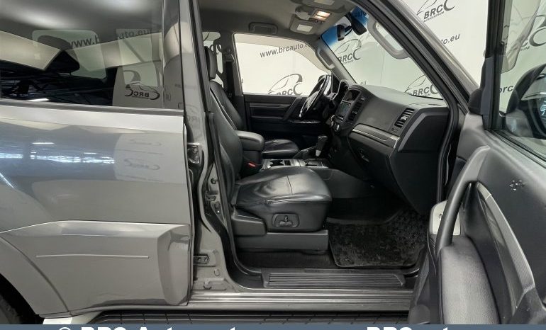 Mitsubishi Pajero 3.2 DI-D Automatas 2011 full