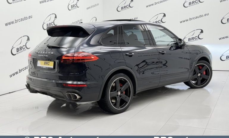 Porsche Cayenne Turbo V8 Automatas 2015 full