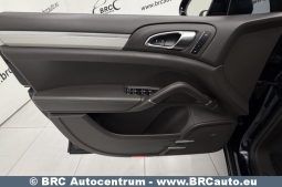 Porsche Cayenne Turbo V8 Automatas 2015 full