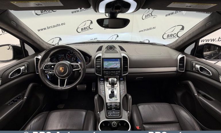 Porsche Cayenne Turbo V8 Automatas 2015 full